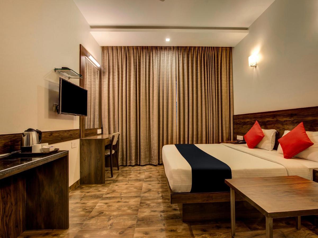 Myspace Hotels Silverstar バンガロール エクステリア 写真